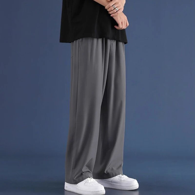 Herrenhose mit weitem Schnitt