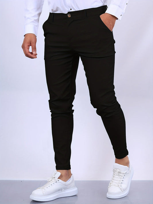 Herrenhose im Slim Fit Schnitt - reines schwarz