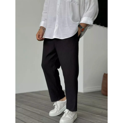 Herren Cordhose mit lockerer Passform - schwarz