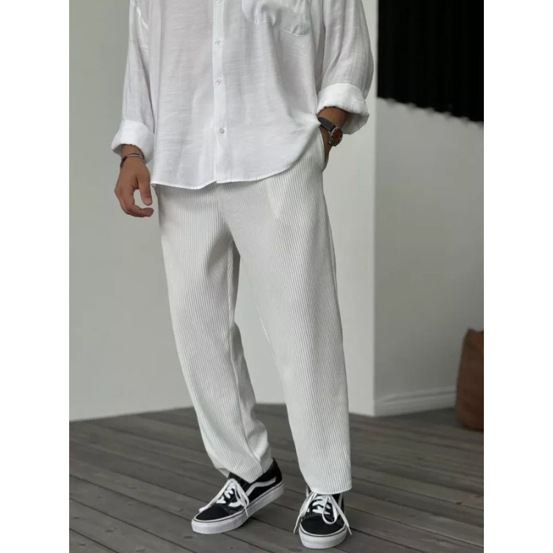 Herren Cordhose mit lockerer Passform - weiß