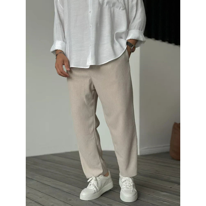 Herren Cordhose mit lockerer Passform - beige