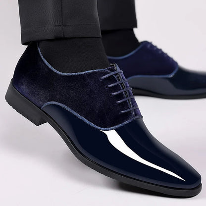 Schnürschuhe Herren mit spitzer Form - schwarz