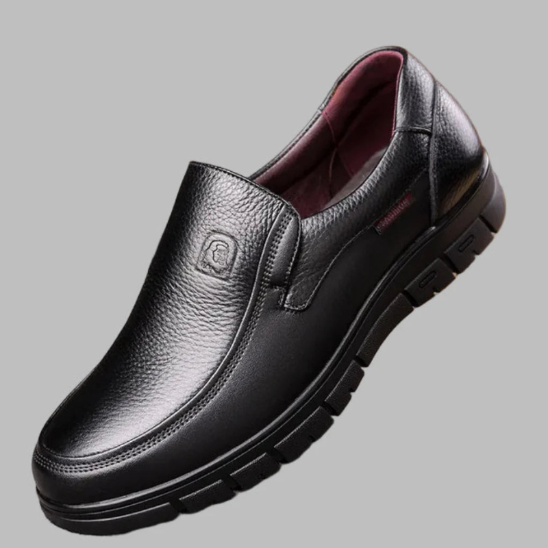 Herrenschuhe im Slip-On-Stil - schwarz