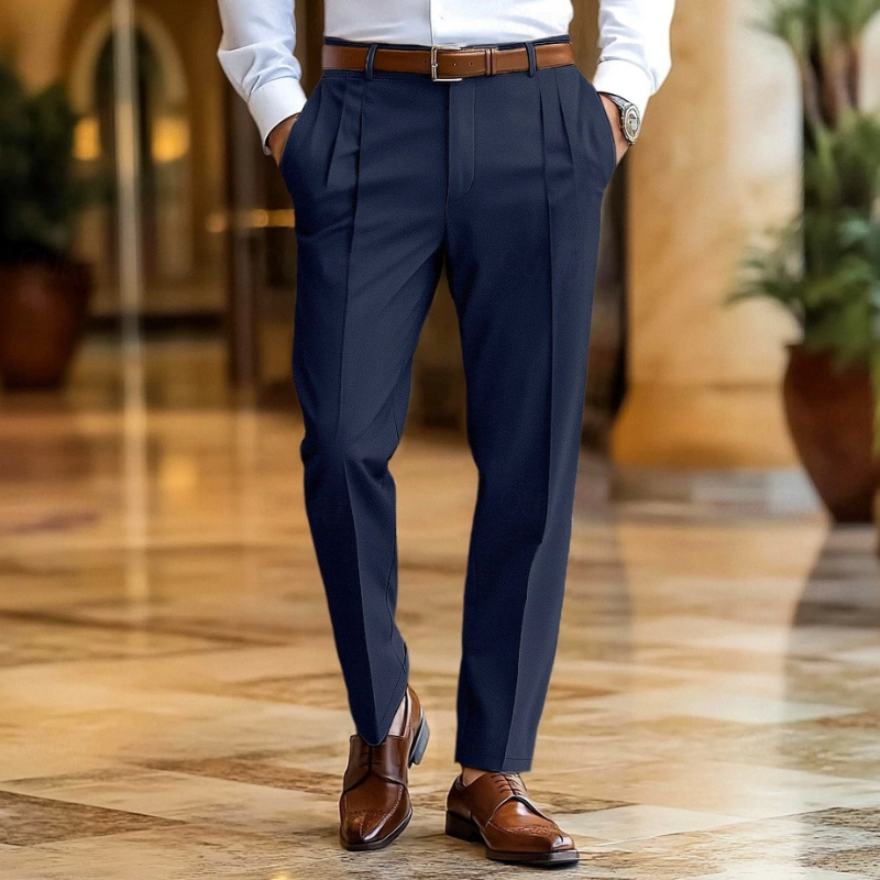 Herren Hosen in klassischer Slim Passform - blau