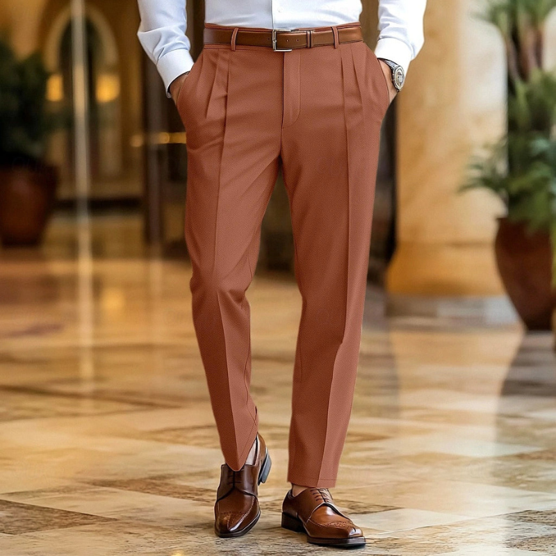 Herren Hosen in klassischer Slim Passform - braun