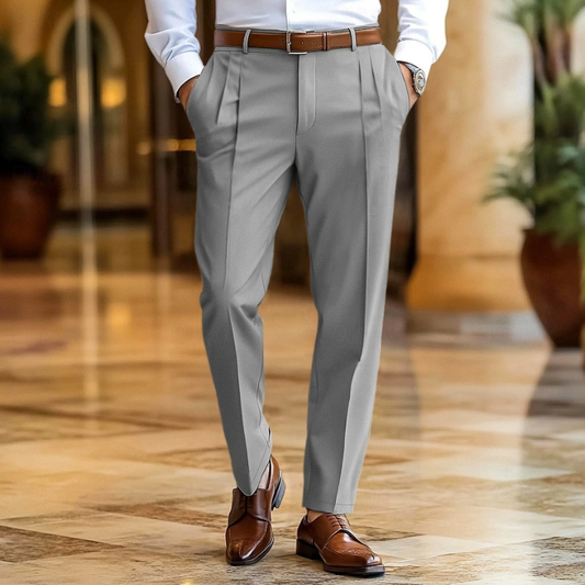 Herren Hosen in klassischer Slim Passform - grau