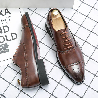 Herren Schnürschuhe mit Lochverzierung - Elegantes Schuhwerk - Braun