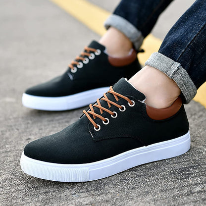 Herren Sneakers mit Schnürsenkeln und Profilsohle