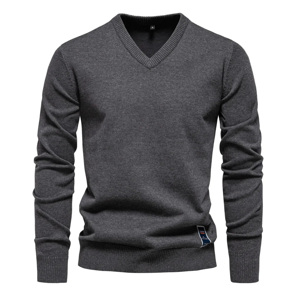 Herren V-Ausschnitt Pullover in grau, klassische Eleganz