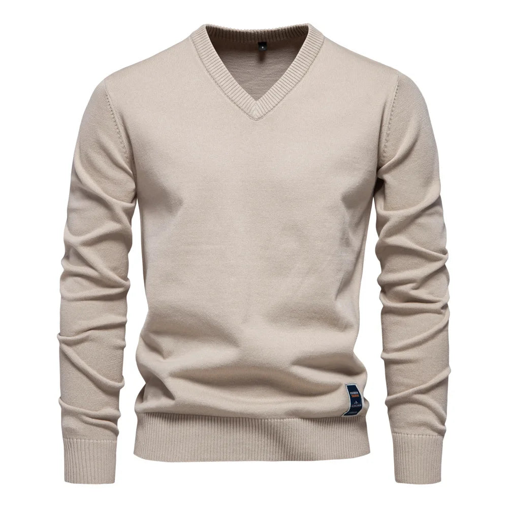 Herren V-Ausschnitt Pullover in khaki, klassische Eleganz